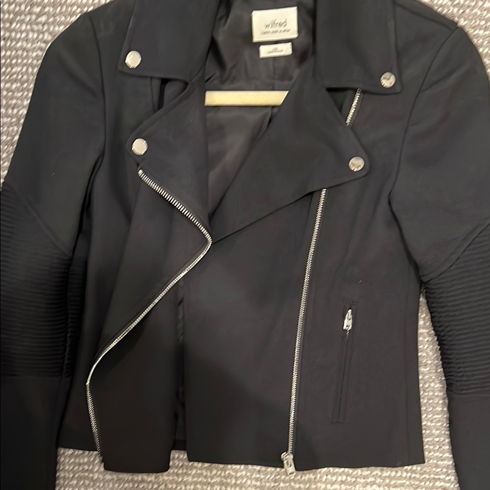 Wilfred Black Jacket - Picture 6 of 7